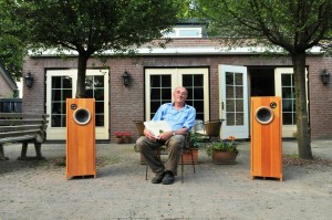 hans speakers his yard